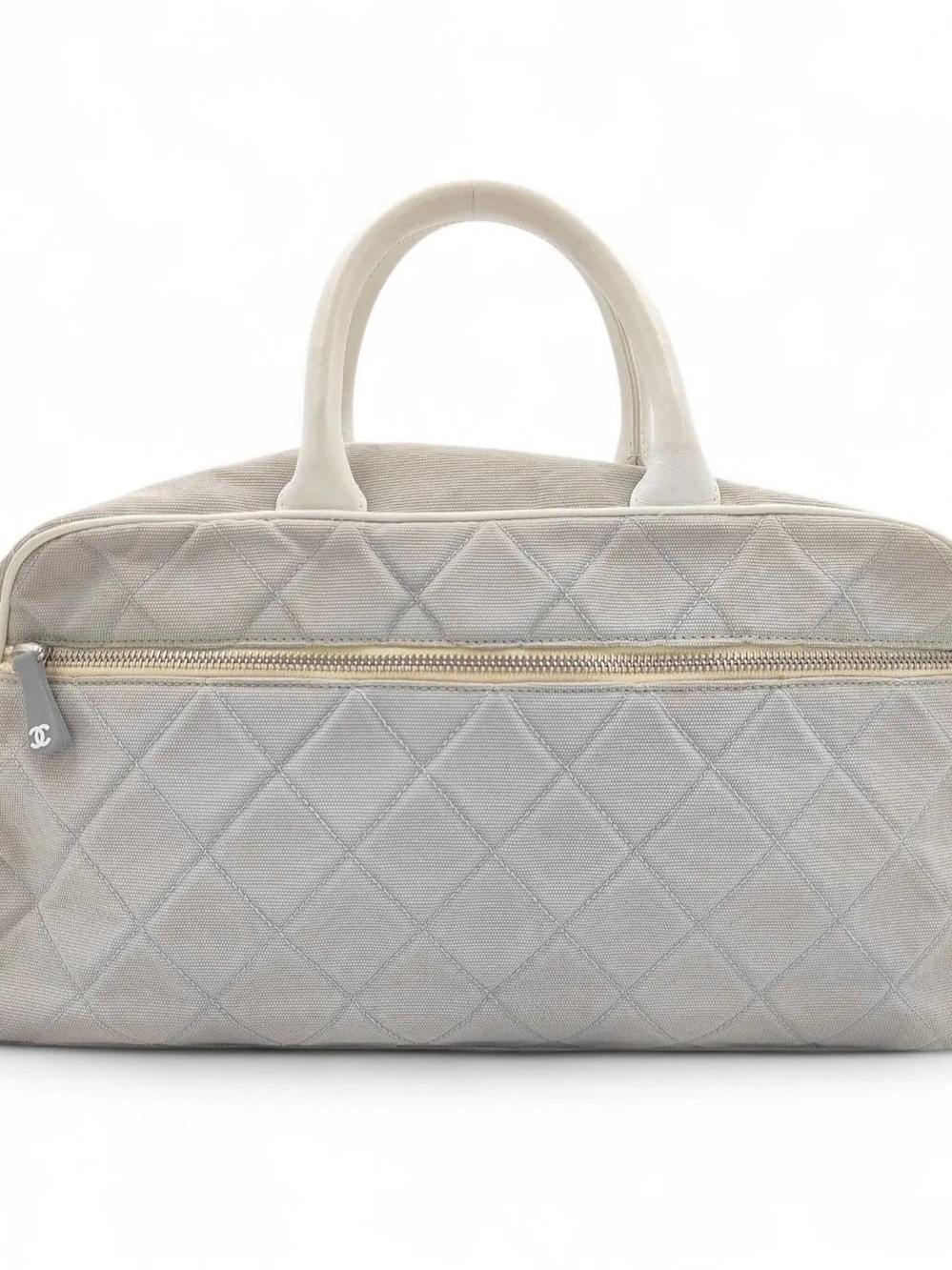 CHANEL Quilted Top-Handle Bag in Light Gray - Picture 4 of 12